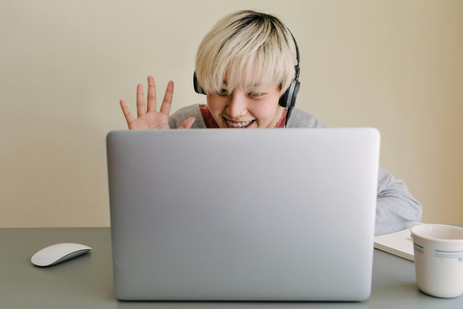 What Makes Recruiting Blue-Collar Candidates Efficient (and Enjoyable)?