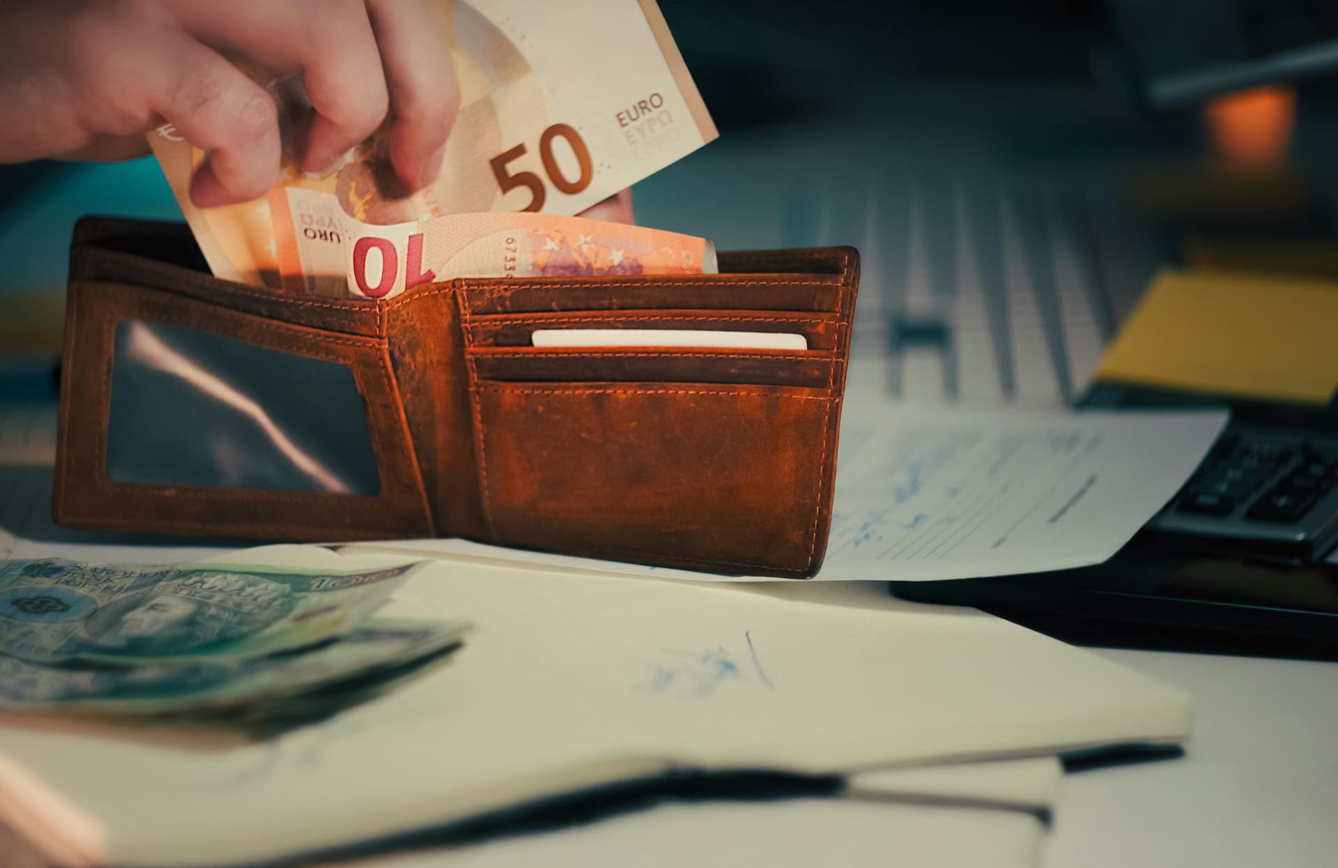 Same Hourly Rate, Different Money in the Bank: How Dutch Pay Really Works